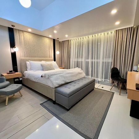 Hotel Vibe Condo At Uptown Parksuites Bgc Taguig Eksteriør bilde