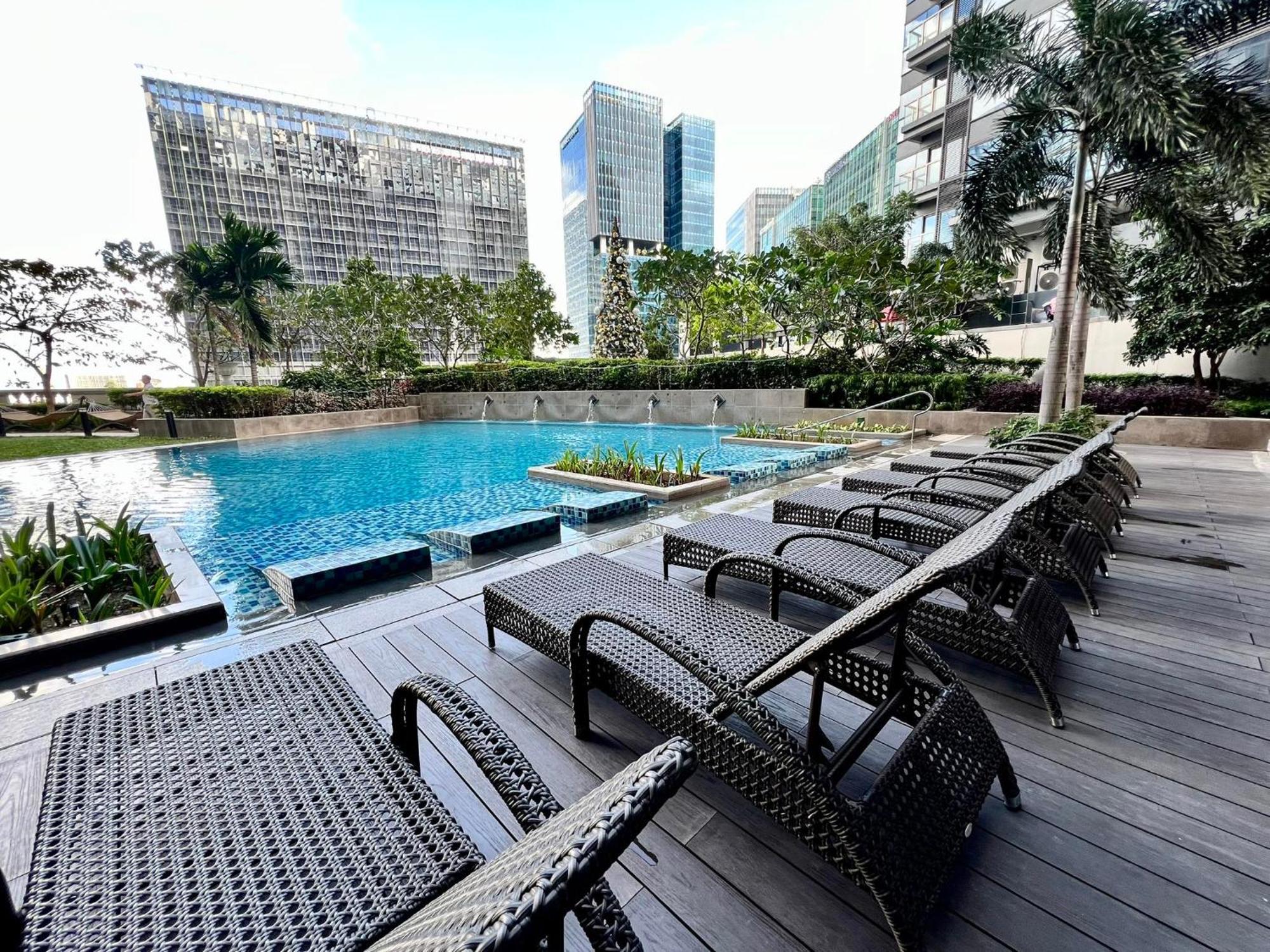 Hotel Vibe Condo At Uptown Parksuites Bgc Taguig Eksteriør bilde