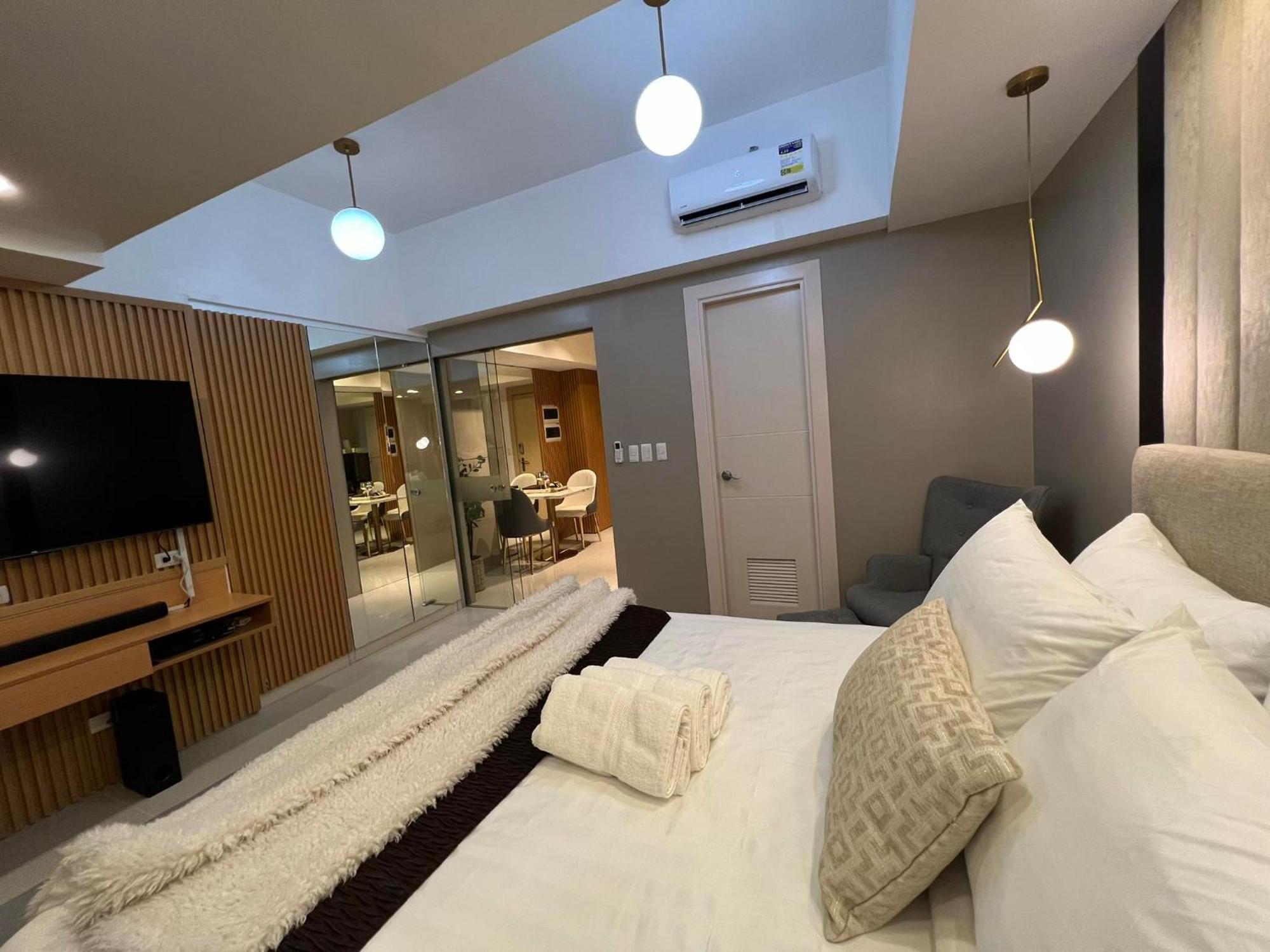 Hotel Vibe Condo At Uptown Parksuites Bgc Taguig Eksteriør bilde