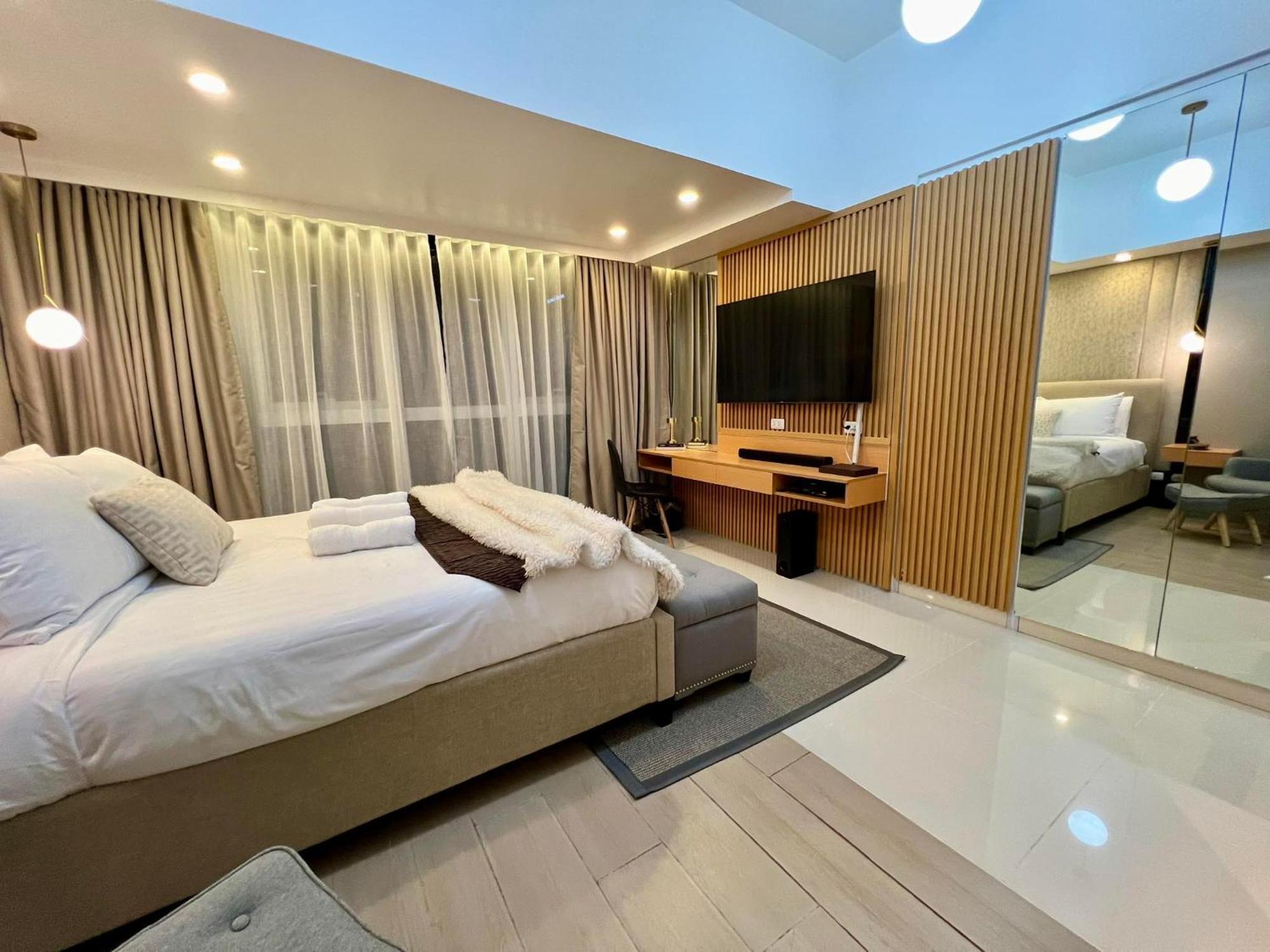 Hotel Vibe Condo At Uptown Parksuites Bgc Taguig Eksteriør bilde